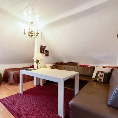 Διαμέρισμα Hildegard Von Nell Τρίερ