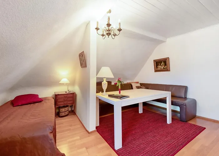 דירה Hildegard Von Nell טרייר